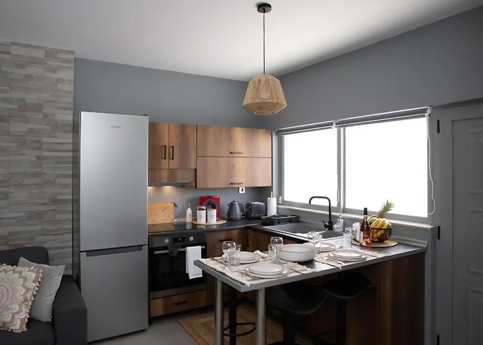 Of Liberty بلدة كوس